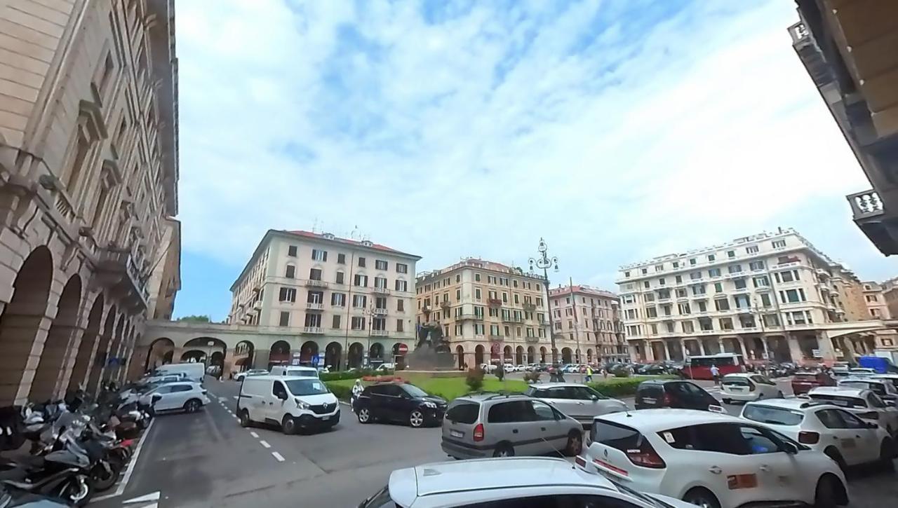 Tra Centro E Mare - Intero Appartamento Con Parcheggio Savone Extérieur photo