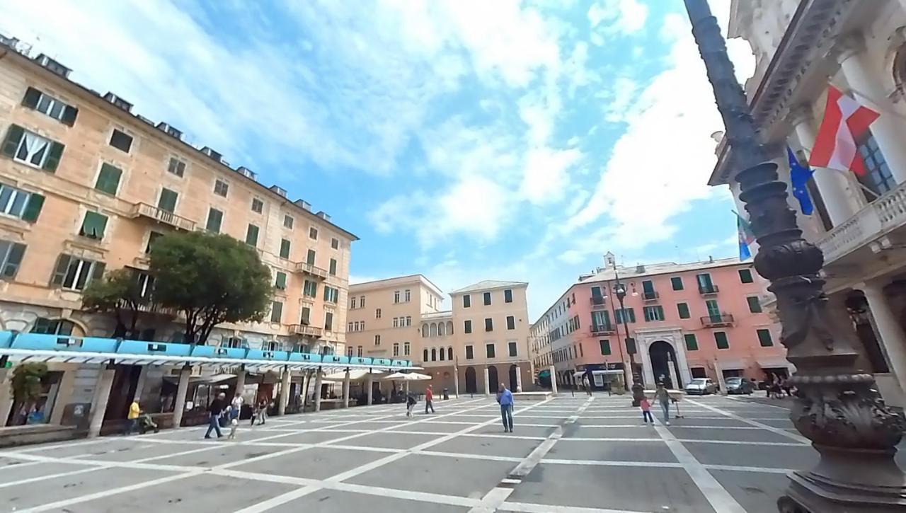 Tra Centro E Mare - Intero Appartamento Con Parcheggio Savone Extérieur photo