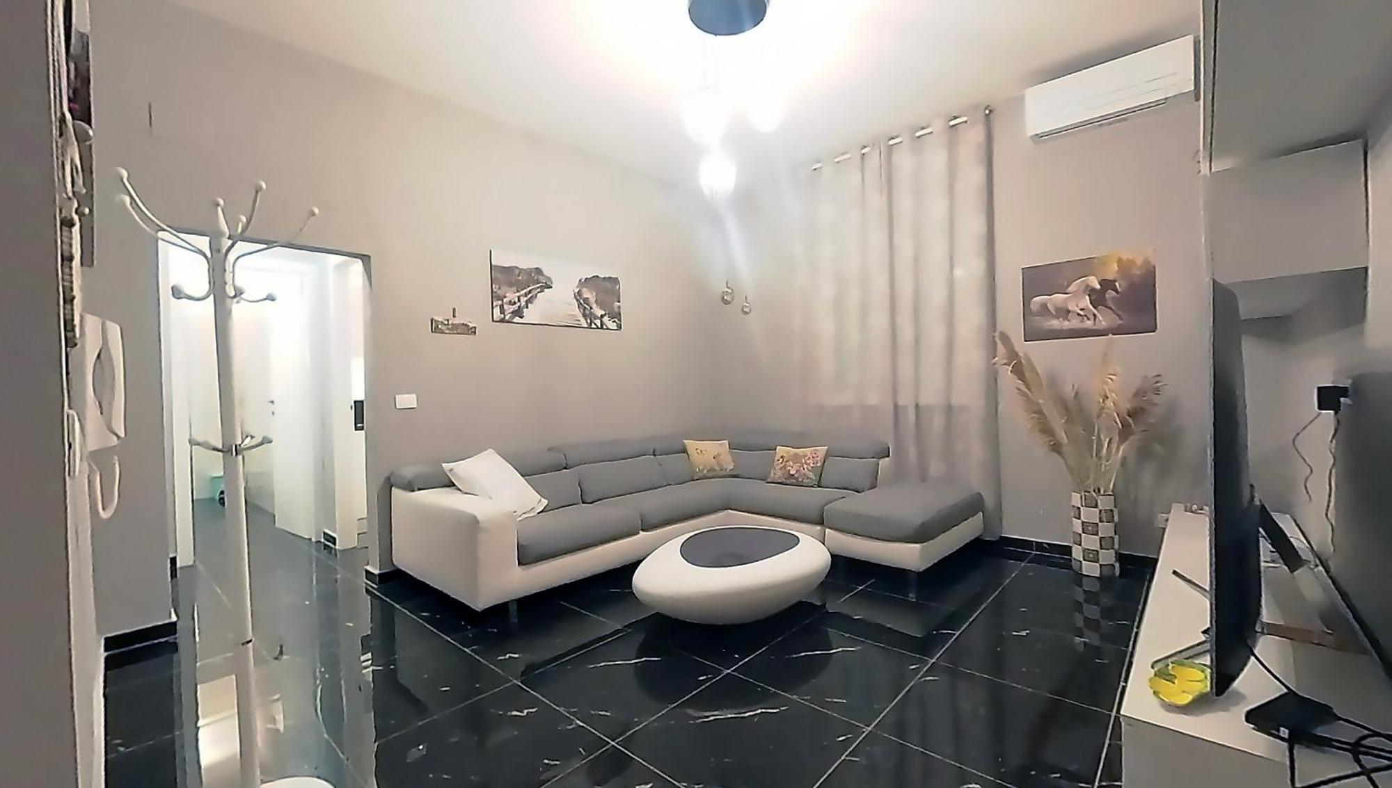 Tra Centro E Mare - Intero Appartamento Con Parcheggio Savone Extérieur photo